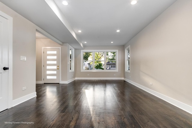 1179 S Taylor Ave, Oak Park, IL 60304 - unfurnished living room featuring recessed lighting, baseboards, and dark wood-style flooring