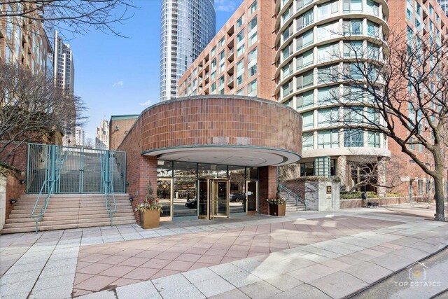 480 N Mcclurg Ct Unit 520, Chicago, IL 60611 - view of building exterior