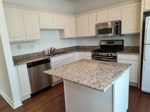 3049 Marion St, Elgin, IL 60124 - photo 3
