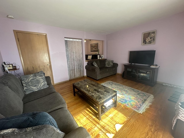 16 King Arthur Ct Unit 16, Northlake, IL 60164 - living area with wood finished floors and baseboards