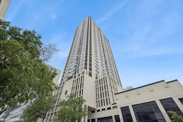 1122 N Clark St Unit 3301-10, Chicago, IL 60610 - view of building exterior