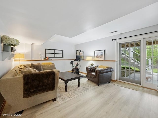 1811 Maplewood Ct, Lindenhurst, IL 60046 - living room featuring wood finished floors