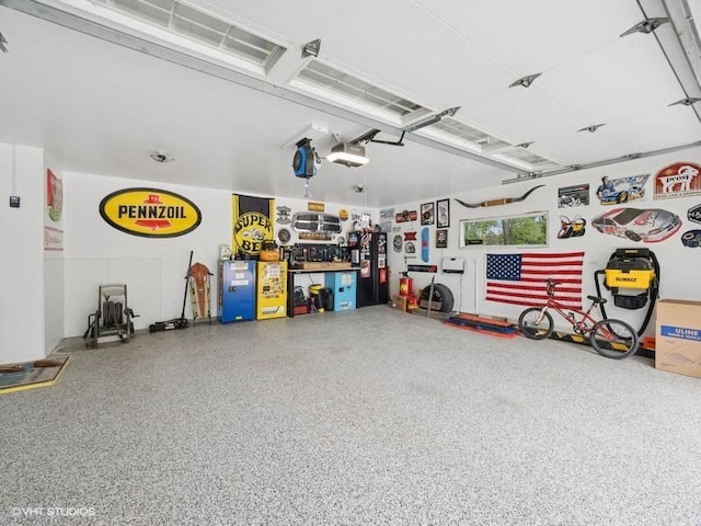 1811 Maplewood Ct, Lindenhurst, IL 60046 - garage featuring a garage door opener