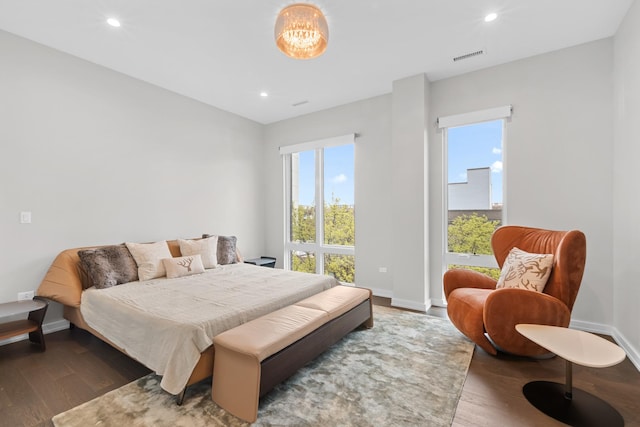 2773 N Hampden Ct Unit 401, Chicago, IL 60614 - bedroom with wood finished floors, multiple windows, and recessed lighting