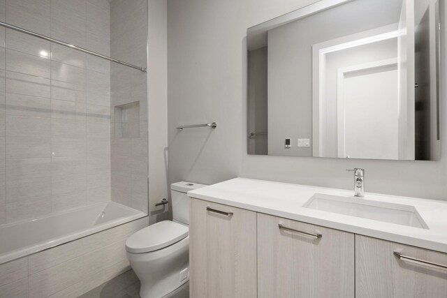 2773 N Hampden Ct Unit 401, Chicago, IL 60614 - bathroom featuring vanity and tiled shower / bath combo