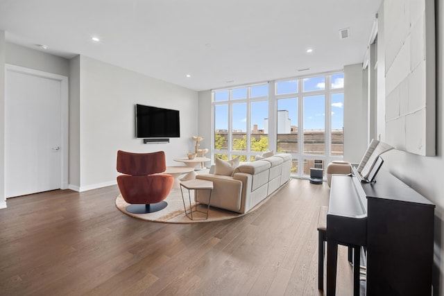 2773 N Hampden Ct Unit 401, Chicago, IL 60614 - living area featuring wood finished floors, expansive windows, and recessed lighting