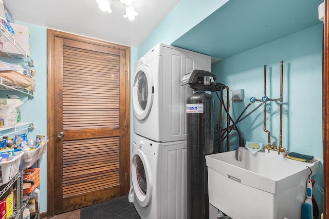 46 Feece Dr, Batavia, IL 60510 - washroom featuring stacked washing machine and dryer