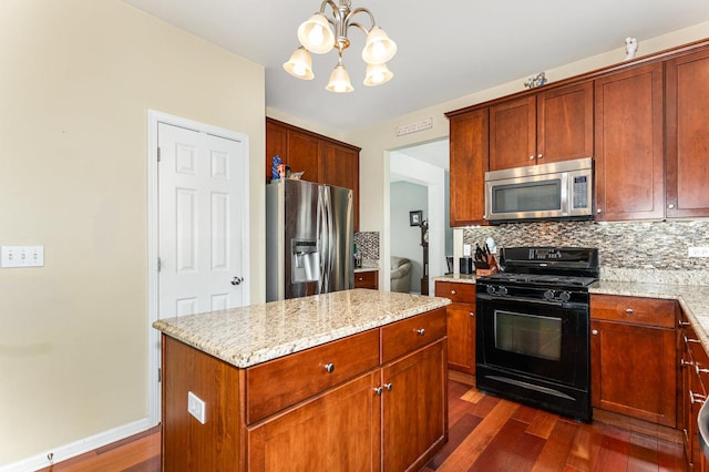 335 Sutton St, Yorkville, IL 60560 - photo 5