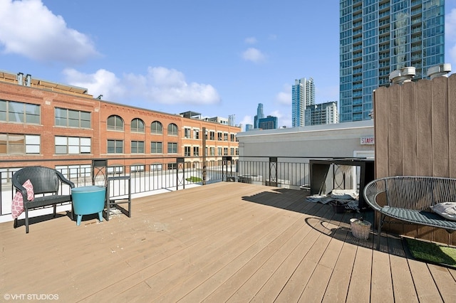 501 N Kingsbury St Unit G, Chicago, IL 60654 - deck with a city view