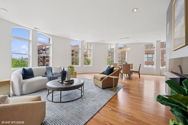 501 N Kingsbury St Unit G, Chicago, IL 60654 - living area with light wood-style flooring and recessed lighting