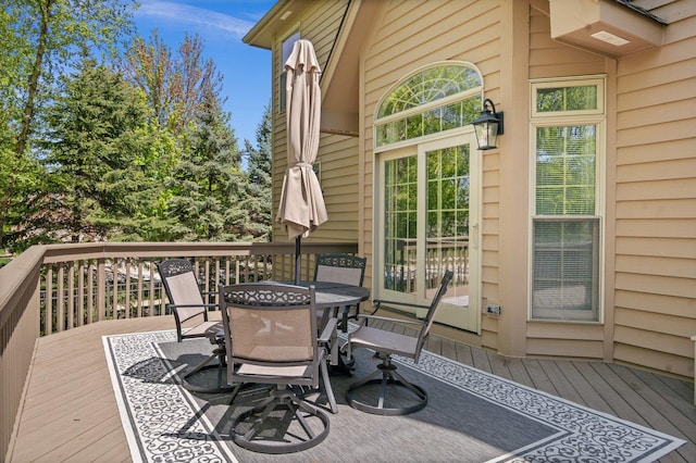 1021 Fire Fox Ct, Saint Charles, IL 60174 - wooden deck featuring outdoor dining area