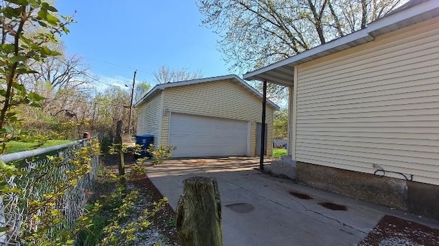 443 E St, Depue, IL 61322 - view of detached garage