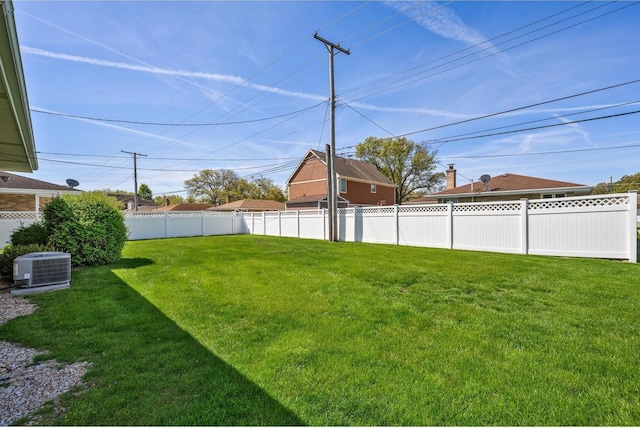 4522 N Reserve Ave, Chicago, IL 60656 - view of yard with central AC unit