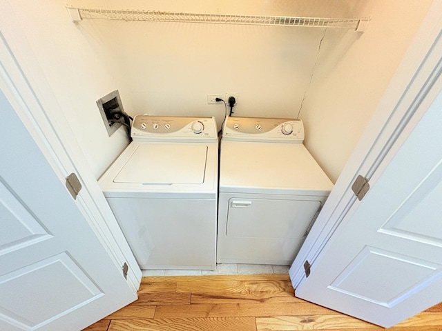 25 E 26th St Unit 2, Chicago, IL 60616 - laundry area with washer and clothes dryer