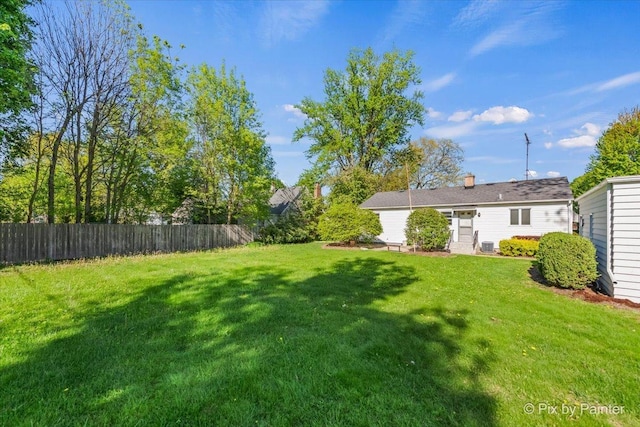1029 S 5th St, Saint Charles, IL 60174 - view of yard