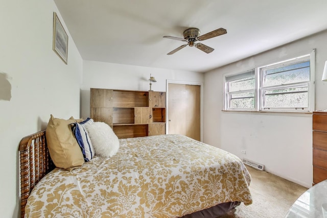 1021 S Blvd, Evanston, IL 60202 - bedroom featuring carpet flooring, a closet, and ceiling fan