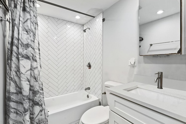 3839 W 14th St, Chicago, IL 60623 - full bath featuring shower / bath combination with curtain, vanity, and recessed lighting