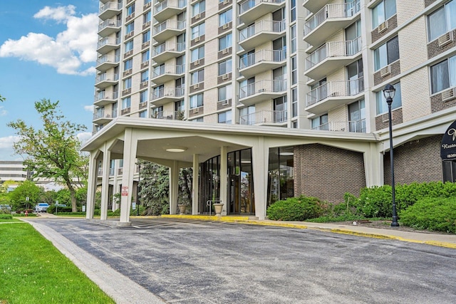 40 N Tower Rd Unit 3G, Oak Brook, IL 60523 - view of apartment building / complex