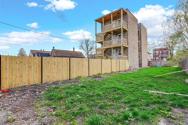 1315 S Kolin Ave, Chicago, IL 60623 - view of yard with a balcony