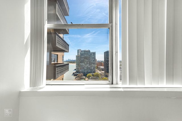 6301 N Sheridan Rd Unit 19O, Chicago, IL 60660 - detailed view of a view of city