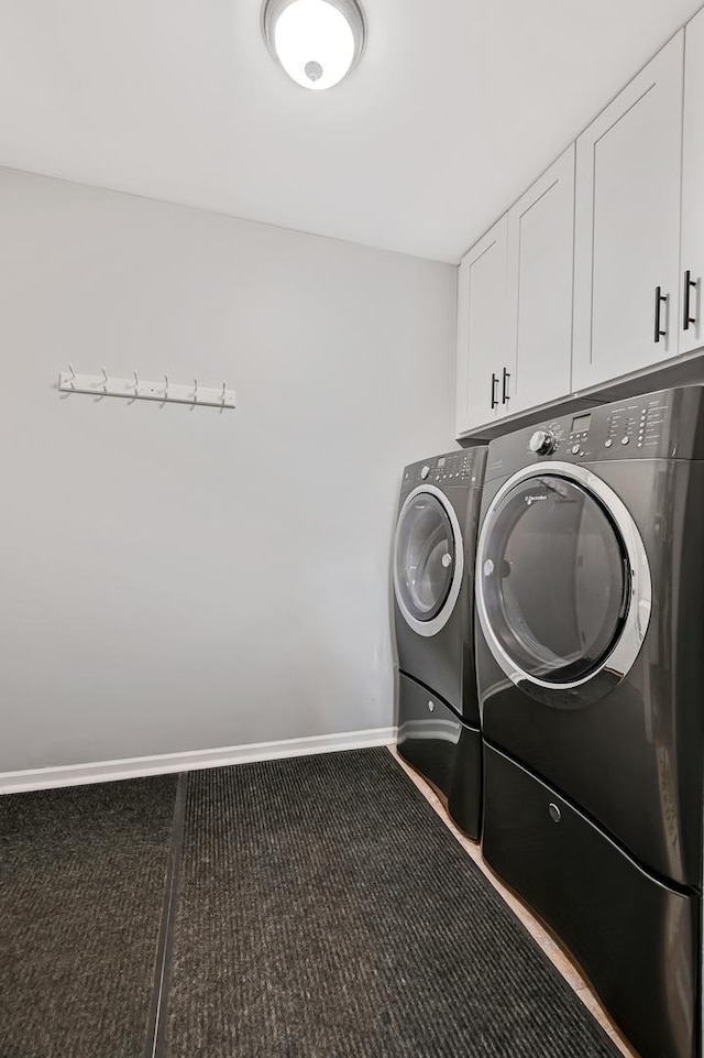 3025 Diane Dr, Aurora, IL 60504 - clothes washing area with cabinet space, independent washer and dryer, and baseboards