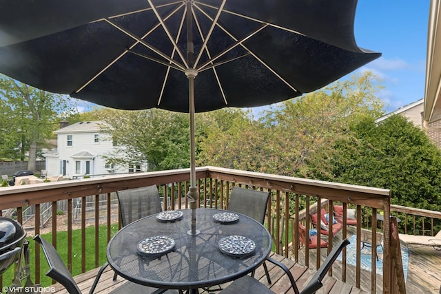 deck featuring outdoor dining space