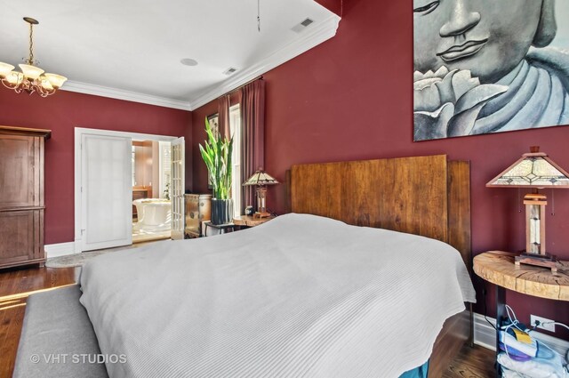 4752 N Beacon St, Chicago, IL 60613 - bedroom with a chandelier, crown molding, wood finished floors, and baseboards