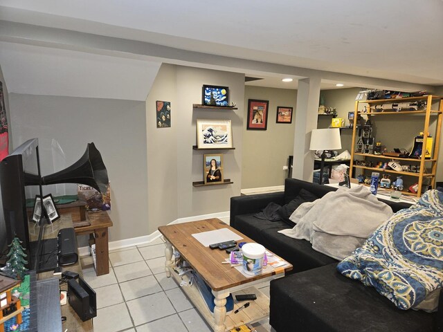 948 N California Ave, Chicago, IL 60622 - living room featuring light tile patterned floors, baseboards, and recessed lighting