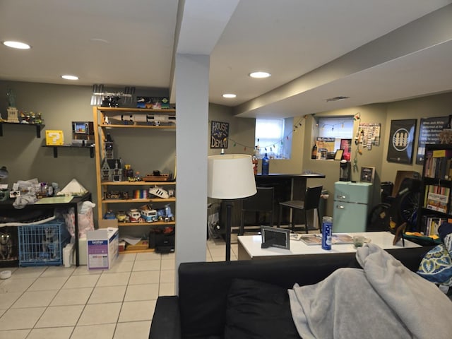 948 N California Ave, Chicago, IL 60622 - tiled living area featuring recessed lighting and a dry bar