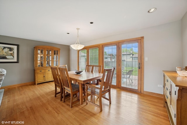 18321 Country Ln, Lansing, IL 60438 - dining room featuring baseboards, light wood-style floors, and recessed lighting