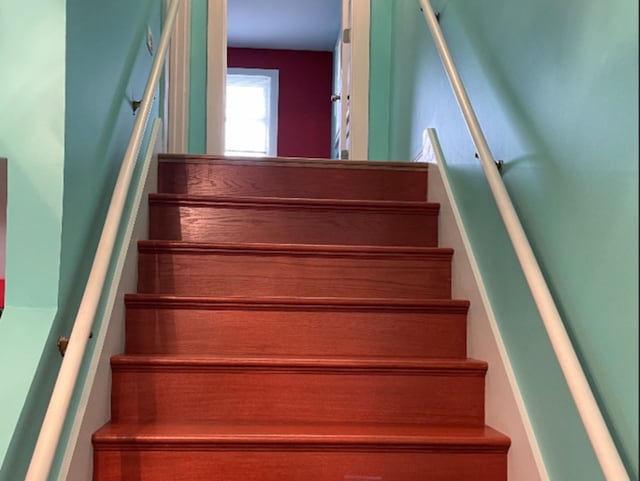 1908 Linden Ave, Waukegan, IL 60087 - view of staircase
