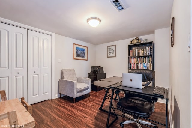 1080 E Prairie Ave, Des Plaines, IL 60016 - office space with dark wood-style floors and baseboards