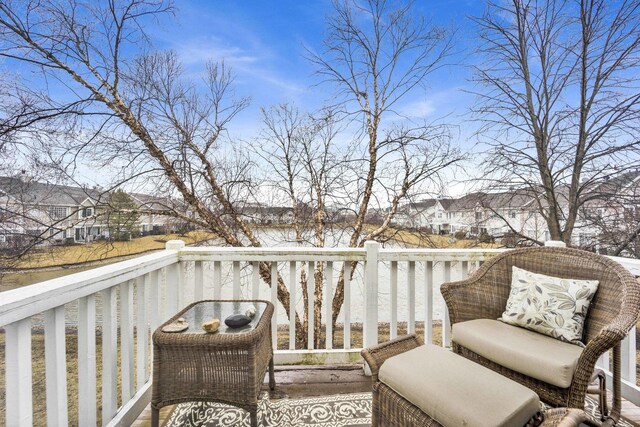 9056 W Heathwood Cir, Niles, IL 60714 - deck with a residential view