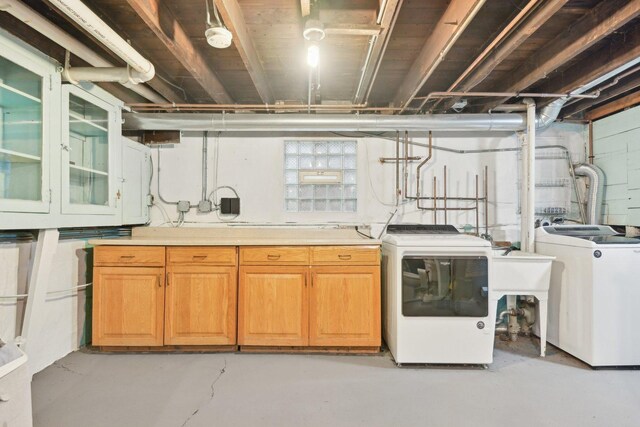 1031 S Humphrey Ave, Oak Park, IL 60304 - washroom featuring washing machine and clothes dryer and cabinet space