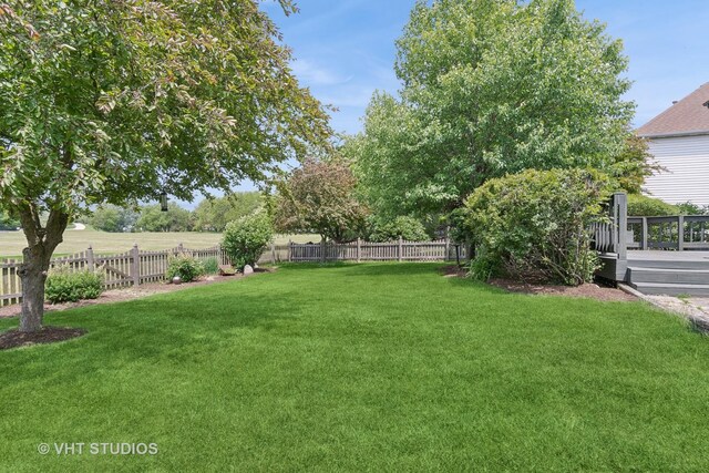 341 Breckenridge Dr, Aurora, IL 60504 - view of yard with a deck
