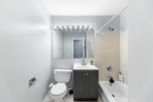 full bath featuring shower / bath combo with shower curtain, vanity, toilet, baseboards, and tile patterned floors