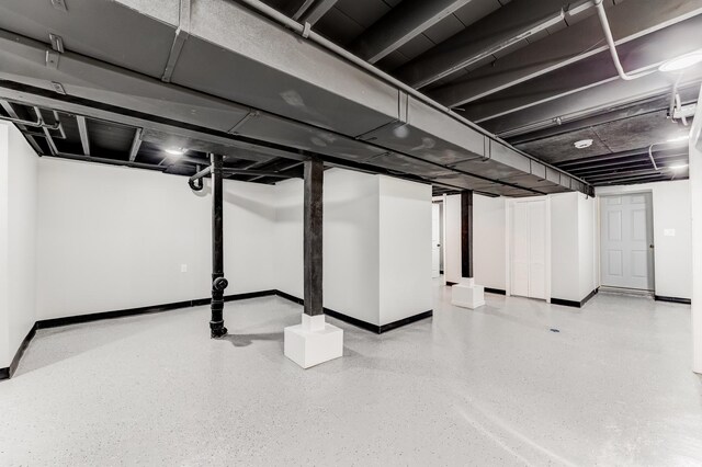 8109 S Marquette Ave, Chicago, IL 60617 - finished below grade area with baseboards