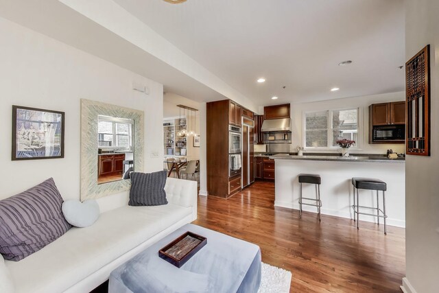 19 W 15th St, Chicago, IL 60605 - living area with dark wood-type flooring and recessed lighting