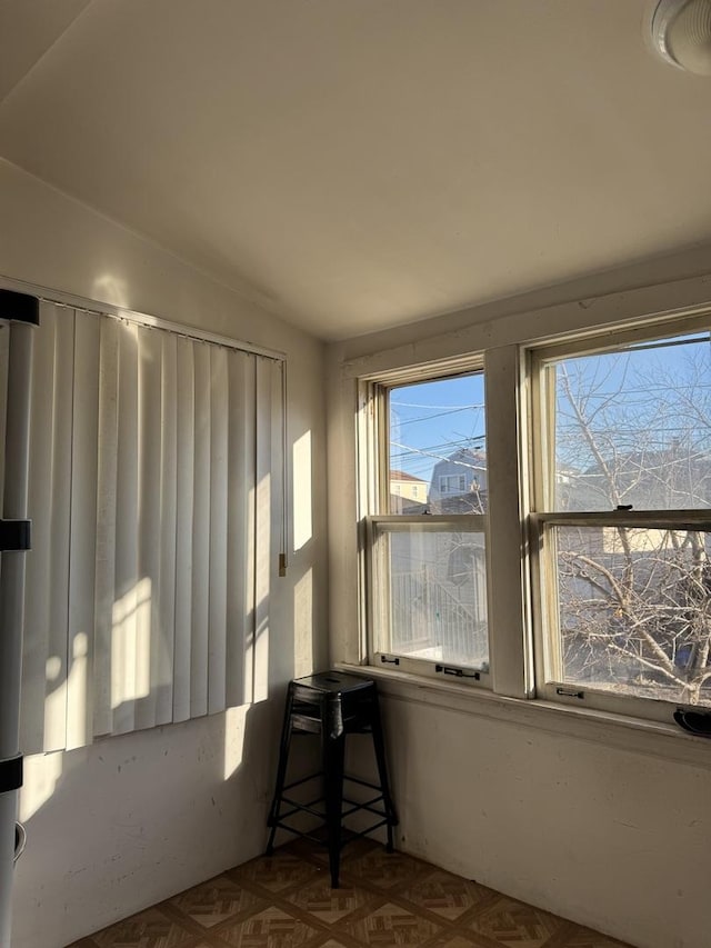 5343 W Warwick Ave, Chicago, IL 60641 - empty room with lofted ceiling