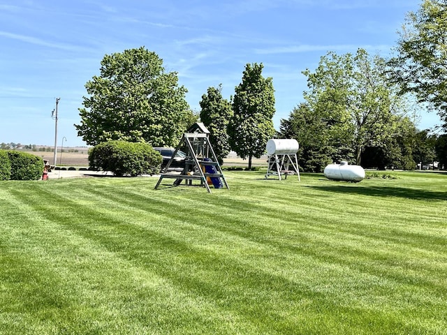 80 N 14th Rd, Lostant, IL 61334 - view of grassy yard