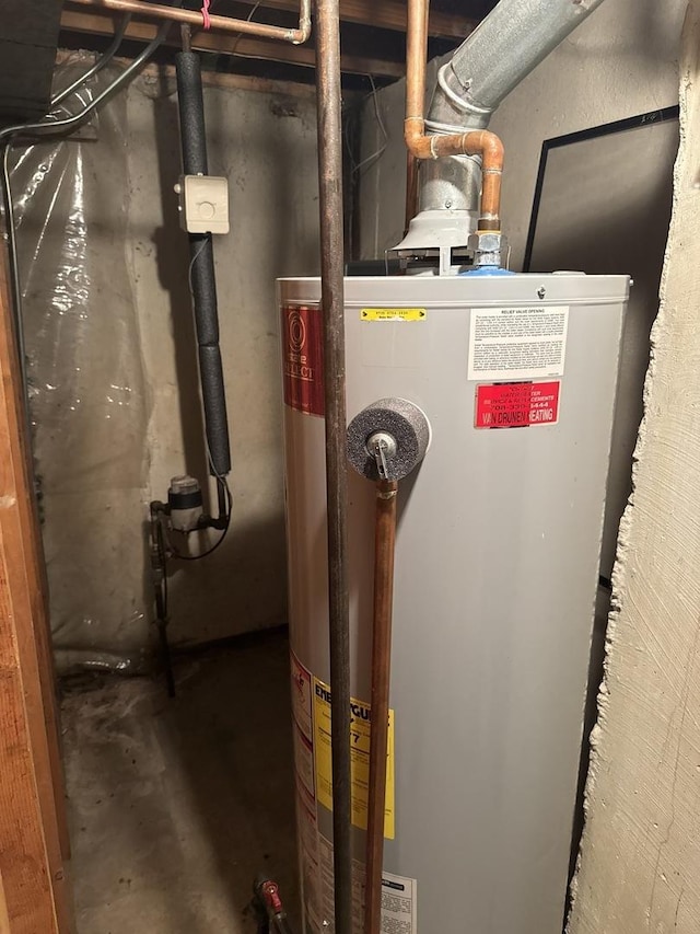 1214 E 165th St, South Holland, IL 60473 - utility room with gas water heater