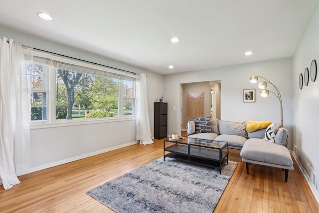 110 W Maude Ave, Arlington Heights, IL 60004 - living room with wood finished floors, recessed lighting, and baseboards