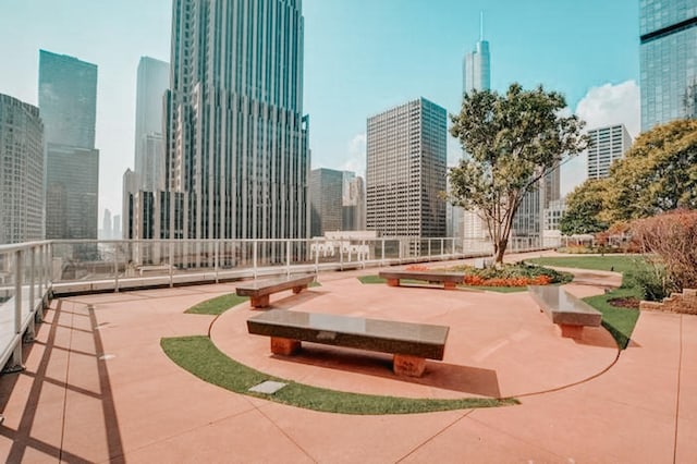 surrounding community featuring a skyline view