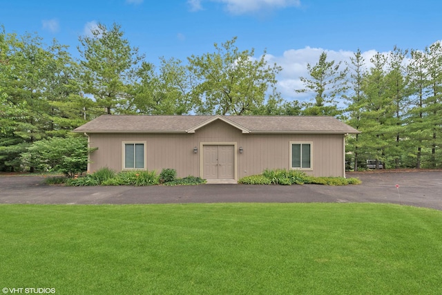 250 Whitney Rd, Lake Zurich, IL 60047 - view of front of property with a front yard and a shingled roof