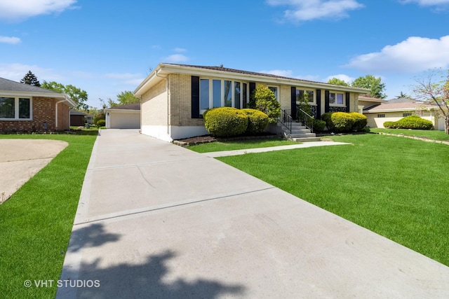 1527 W Amelia Ln, Addison, IL 60101 - ranch-style house featuring brick siding and a front lawn