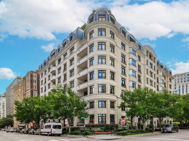 65 E Goethe St Unit 4N, Chicago, IL 60610 - view of apartment building / complex