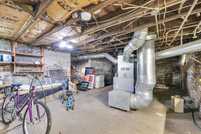 401 S Maple St, Urbana, IL 61801 - unfinished below grade area featuring heating unit