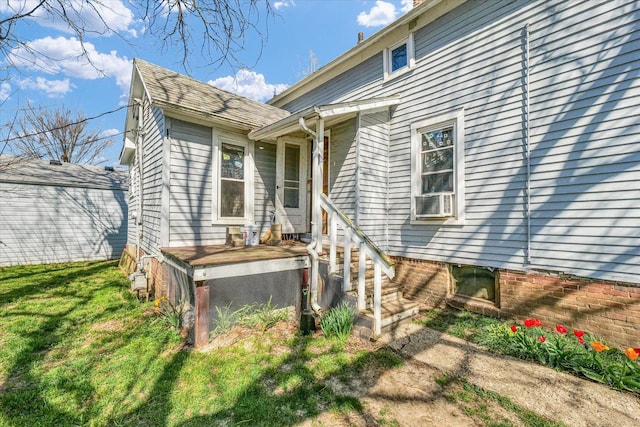 401 S Maple St, Urbana, IL 61801 - view of side of property with a yard