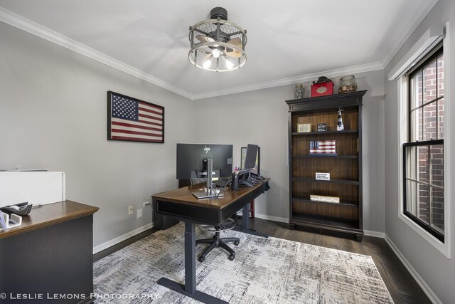office area with ornamental molding, wood finished floors, baseboards, and a chandelier