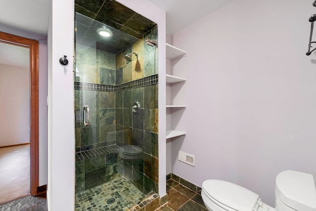 15540 Frances Ln, Orland Park, IL 60462 - full bath featuring toilet, a stall shower, baseboards, and stone finish floors